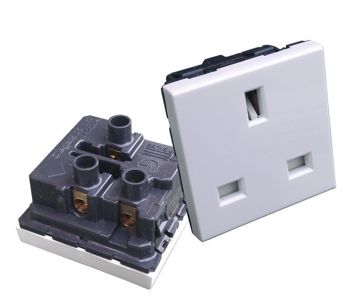 5721-11 - 13A UK Socket for IP66 Waterproof Floorbox