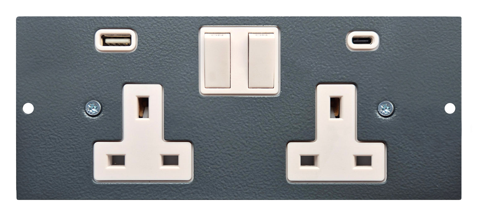 ST0300/USB - Twin Switched Sockets with USB Plate